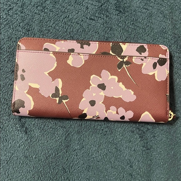 Kate Spade Purple burgundy Floral Wallet - Picture 4 of 13